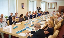 НИЦ «Курчатовский институт» и Центр развития ядерной медицины приняли участие в  круглом столе в Обнинске